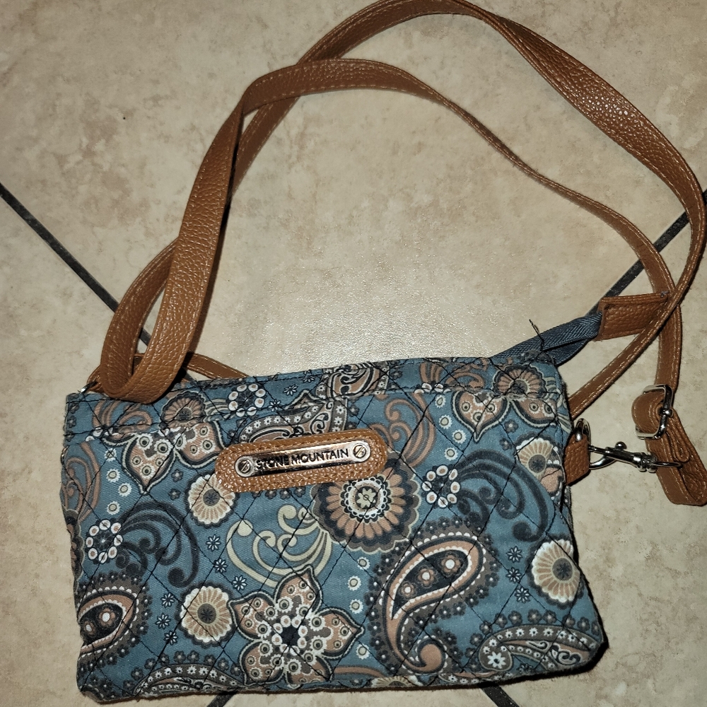 Stone Mountain crossbody